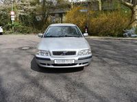 Gebraucht Volvo V40 Comfort 122 PS (89 kW) 2001 Silber Kombi