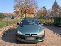 Gebraucht Peugeot 206 75 PS (55 kW) 2002 Grün Kleinwagen