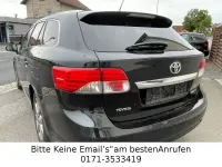 Gebraucht Toyota Avensis Executive 177 PS (130 kW) 2012 Schwarz Kombi