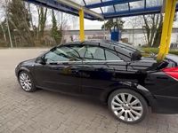Gebraucht Opel Astra Cabriolet 140 PS (102 kW) 2009 Schwarz Cabrio