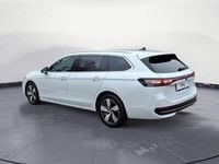 Gebraucht VW Passat Elegance 150 PS (110 kW) 2025 Weiß Kombi