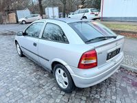 Gebraucht Opel Astra 75 PS (55 kW) 1999 Silber Limousine