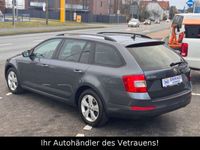 gebraucht Skoda Octavia Combi DSG/Navi/1.Hand/Leder/SHZ