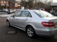 Gebraucht Mercedes E200 184 PS (135 kW) 2009 Silber Limousine
