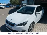 Gebraucht Peugeot 308 Allure 131 PS (96 kW) 2014 Weiß Limousine