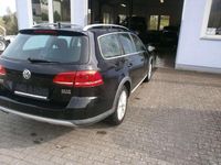 Gebraucht VW Passat Alltrack Basis 140 PS (102 kW) 2012 Deep black perleffekt Kombi