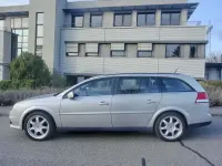 Usata Opel Vectra Edition 140 CV (102 kW) 2006 Argento Berlina