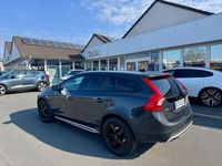 Gebraucht Volvo V60 CC Summum 150 PS (110 kW) 2016 Grau Kombi