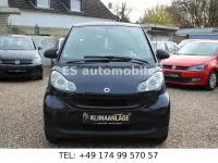 Gebraucht Smart ForTwo Coupé 61 PS (44 kW) 2011 Schwarz Coupé