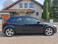 Second-hand Kia Ceed 126 CP (92 kW) 2008 Negru Hatchback