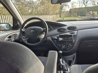 Gebraucht Ford Focus Ghia 101 PS (74 kW) 2004 Silber Kombi