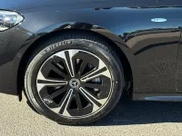 Gebraucht Mercedes E300 Avantgarde 197 PS (144 kW) 2025 Metalliclack obsidianschwarz metallic Limousine