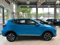 Gebraucht MG ZS Luxury 111 PS (81 kW) 2024 Como blue SUV