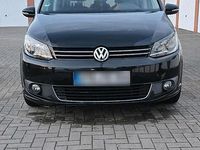 Gebraucht VW Touran 105 PS (77 kW) 2011 Schwarz Van / Kleinbus