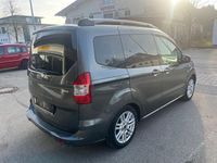 Gebraucht Ford Tourneo Courier Titanium 101 PS (74 kW) 2017 Grau Van / Kleinbus