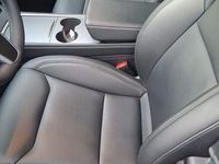 Gebraucht Tesla Model Y 125 kW (170 PS) 2024 Schwarz SUV