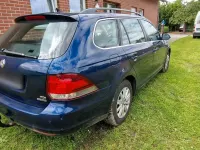Gebraucht VW Golf VI 105 PS (77 kW) 2010 Blau Kleinwagen