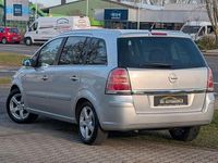 Gebraucht Opel Zafira Edition 140 PS (102 kW) 2007 Silber Van / Kleinbus
