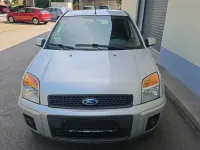Gebraucht Ford Fusion 80 PS (58 kW) 2009 Grau Kleinwagen