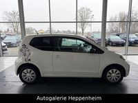 Gebraucht VW up! move up! 60 PS (44 kW) 2016 Weiß Kleinwagen