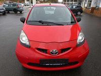 Gebraucht Toyota Aygo 68 PS (50 kW) 2008 Rot Kleinwagen