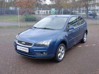 Gebraucht Ford Focus Titanium 125 PS (91 kW) 2007 Burmablau Kleinwagen