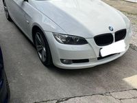 Gebraucht BMW 320 177 PS (130 kW) 2009 Weiß Coupé