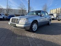 Gebraucht Mercedes E280 204 PS (150 kW) 1994 Andere Limousine