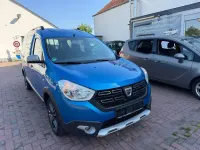 Gebraucht Dacia Dokker Celebration 116 PS (85 kW) 2017 Blau Van / Kleinbus