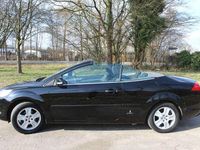 Gebraucht Ford Focus Cabriolet Trend 101 PS (74 kW) 2010 Neroschwarz Cabrio