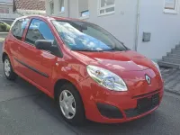 Gebraucht Renault Twingo 58 PS (42 kW) 2011 Rot Kleinwagen