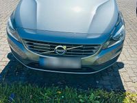 Gebraucht Volvo V60 150 PS (110 kW) 2015 Grau Kombi