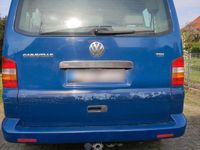 Second-hand VW Caravelle 84 CP (61 kW) 2005 Albastru Van