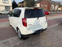 Gebraucht Mitsubishi Colt Intense 95 PS (69 kW) 2011 Weiß Kleinwagen