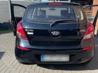 Gebraucht Hyundai i20 86 PS (63 kW) 2014 Schwarz Kleinwagen