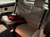 Gebraucht BMW 318 Cabriolet 143 PS (105 kW) 2011 Beige Cabrio