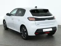Neu Peugeot 208 101 PS (74 kW) 2025 Okeniteweissmet. Kleinwagen