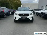 Gebraucht Volvo XC40 Plus 163 PS (119 kW) 2026 Weiß SUV