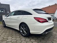 Gebraucht Mercedes CLA180 Shooting Brake 122 PS (89 kW) 2017 Weiß Kombi