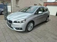 Gebraucht BMW 218 Active Tourer Luxury Line 150 PS (110 kW) 2017 Silber Van / Kleinbus