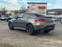 Gebraucht Mercedes GLC400d AMG line 330 PS (242 kW) 2022 Designo magno grau Coupé