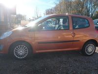 Gebraucht Renault Twingo Authentique 58 PS (42 kW) 2009 Orange Kleinwagen