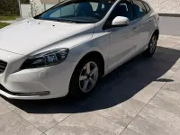 Gebraucht Volvo V40 114 PS (83 kW) 2014 Weiß Limousine