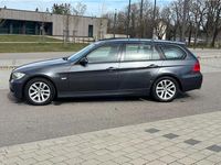 Gebraucht BMW 318 143 PS (105 kW) 2007 Grau Kombi