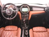Gebraucht Mini Cooper 136 PS (100 kW) 2019 Rot Kleinwagen