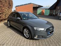 Gebraucht Audi A3 116 PS (85 kW) 2019 Grau Limousine