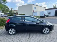 Gebraucht Ford Fiesta Trend 80 PS (58 kW) 2013 Schwarz Kleinwagen
