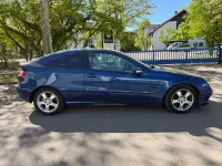 Gebraucht Mercedes C180 143 PS (105 kW) 2005 Blau Coupé