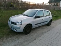 Second-hand Renault Clio II 75 CP (55 kW) 2004 Argintiu Hatchback