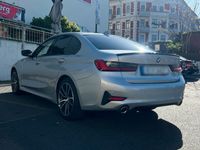 gebraucht BMW 330 i Sportline / TOP *PANO*/AMBIENTE/SCHECKHEFT GEPFLEGT/